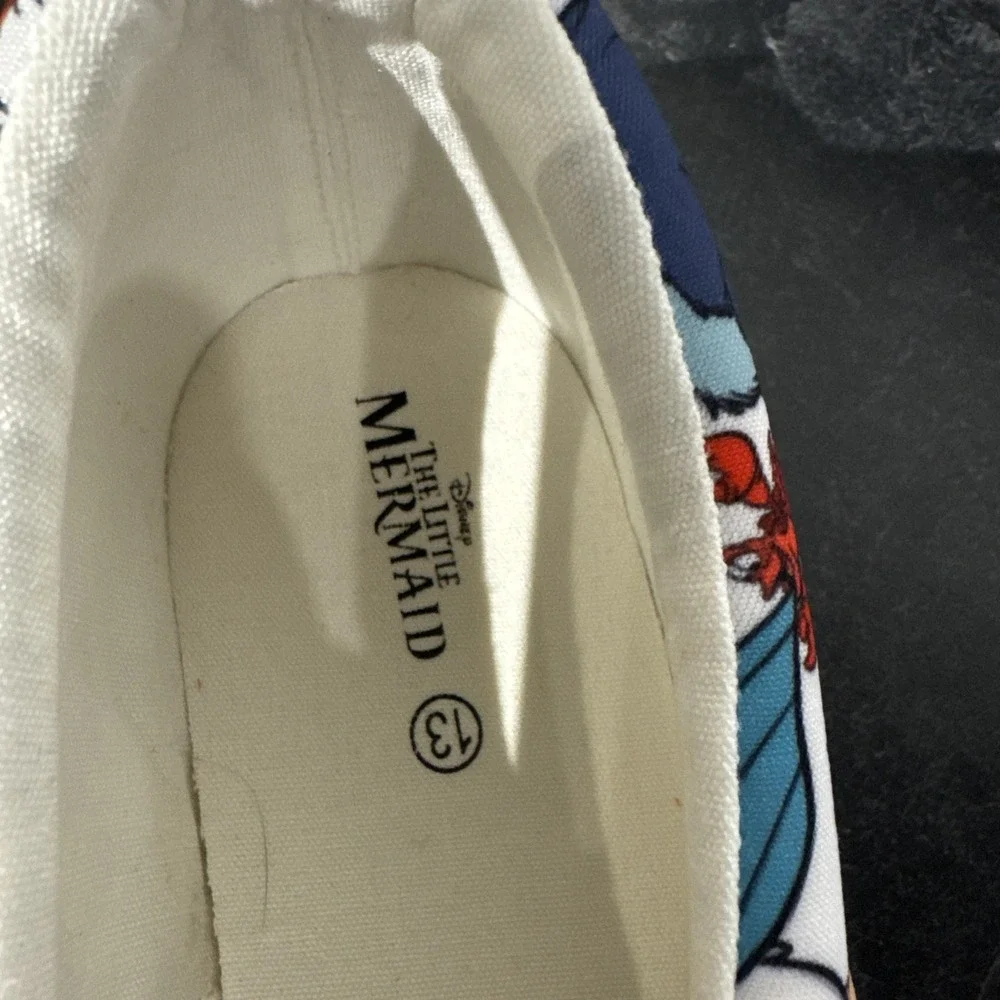 Men's Ground up Brand Disney, Little Mermaid Size 13